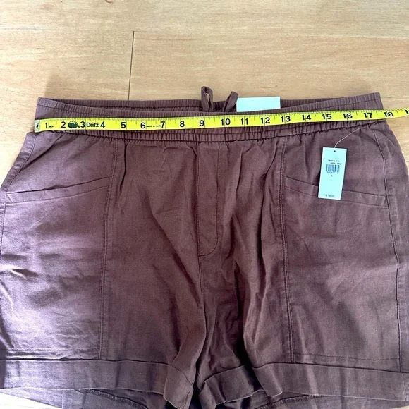 NWT, Old Navy Linen Blend Elastic Waist Shorts, Size L - Picture 5 of 6